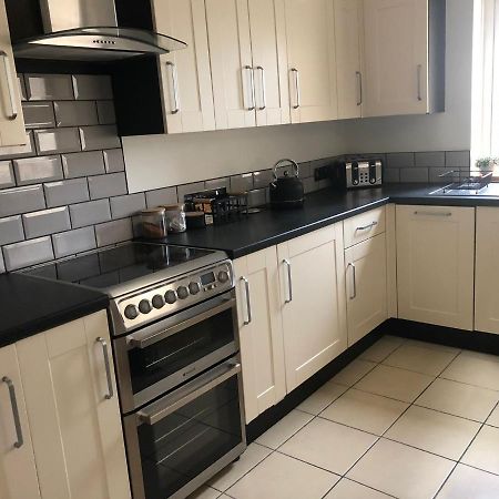 Hilltop House Is A Welcoming 2 Bedroom Property Matlock  Zewnętrze zdjęcie